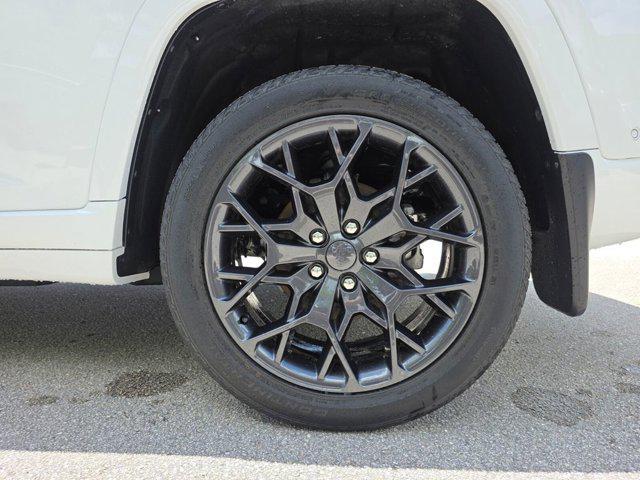 new 2026 Jeep Grand Cherokee car, priced at $62,379