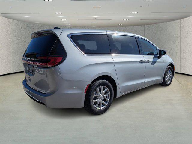 new 2026 Chrysler Pacifica car, priced at $39,637