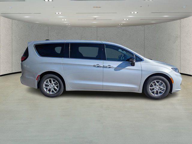 new 2026 Chrysler Pacifica car, priced at $39,637