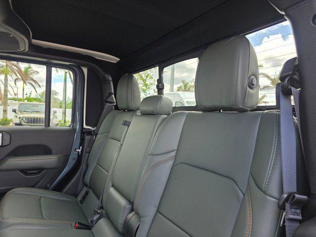 new 2026 Jeep Gladiator car, priced at $53,718