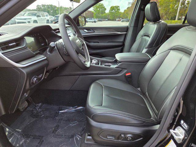new 2026 Jeep Grand Cherokee car, priced at $42,696