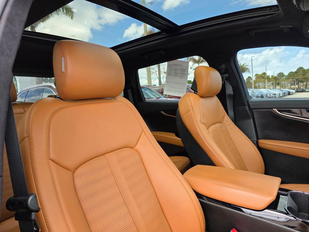 used 2023 Lincoln Nautilus car, priced at $38,993