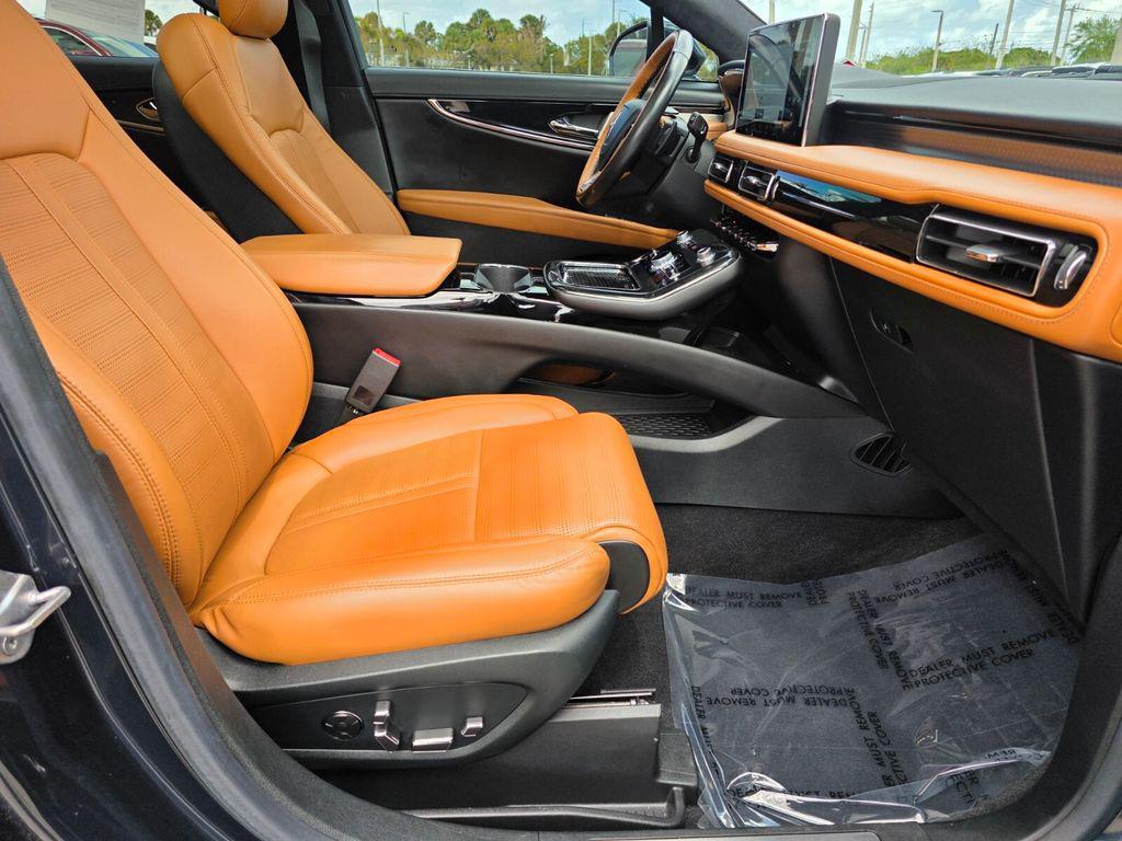used 2023 Lincoln Nautilus car, priced at $38,993