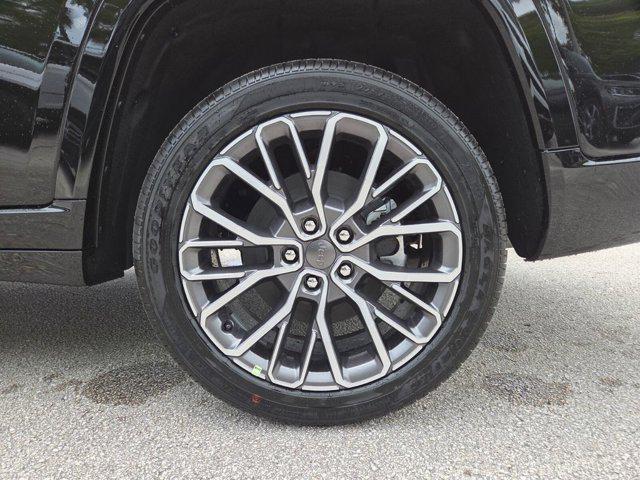 new 2026 Jeep Grand Cherokee L car, priced at $59,799