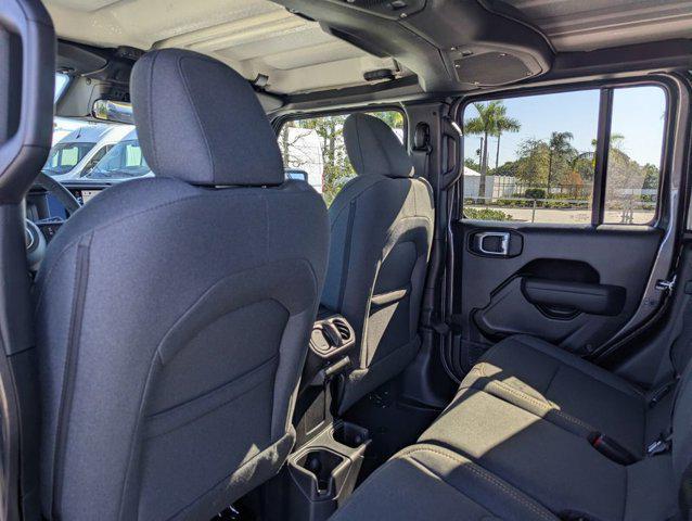 new 2026 Jeep Gladiator car, priced at $39,946