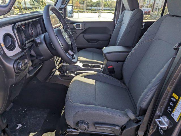 new 2026 Jeep Gladiator car, priced at $39,946