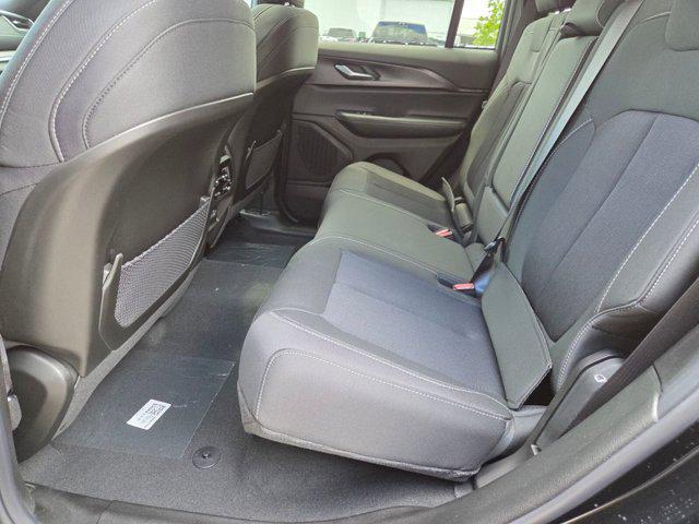 new 2026 Jeep Grand Cherokee car, priced at $35,904