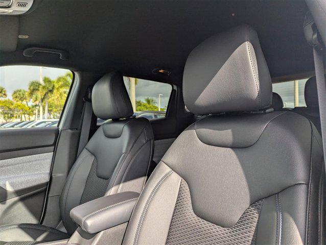 new 2026 Jeep Compass car, priced at $25,651