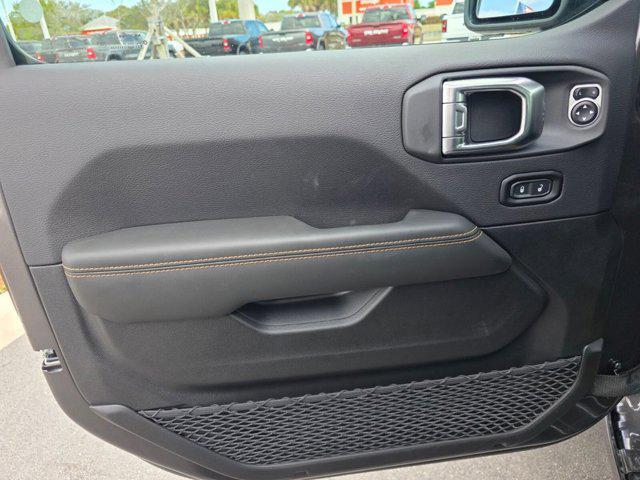 new 2026 Jeep Gladiator car, priced at $44,788