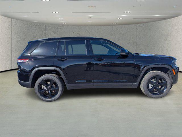 new 2025 Jeep Grand Cherokee car, priced at $37,149
