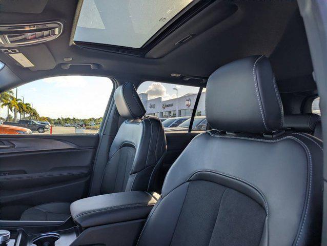 new 2025 Jeep Grand Cherokee car, priced at $36,149