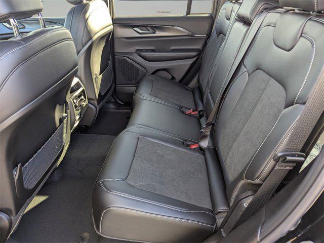 new 2025 Jeep Grand Cherokee car, priced at $37,149