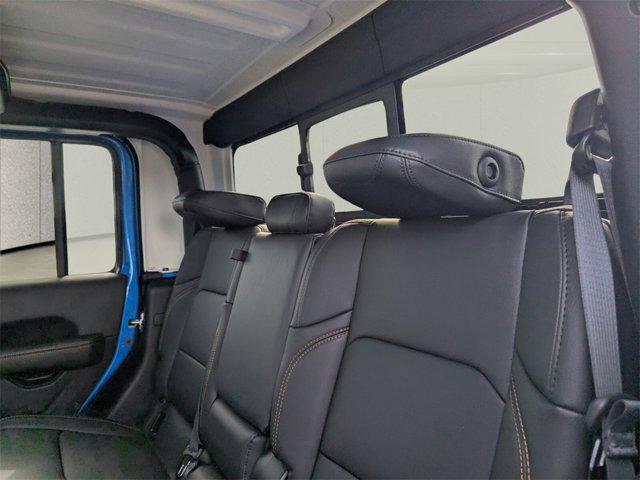 new 2026 Jeep Gladiator car, priced at $46,814