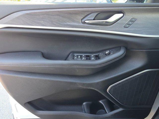 new 2026 Jeep Grand Cherokee car, priced at $37,082