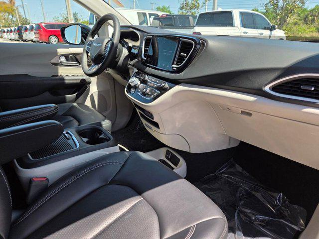 used 2024 Chrysler Pacifica car, priced at $25,481