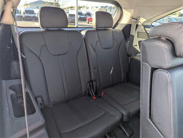 used 2022 Kia Sorento car, priced at $23,354