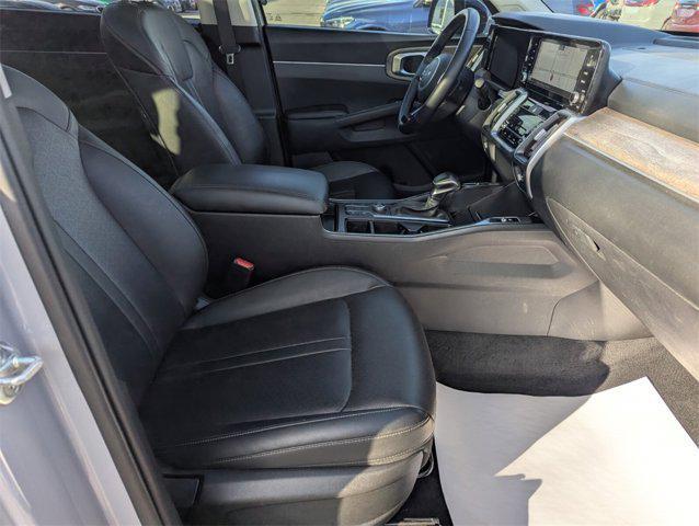 used 2022 Kia Sorento car, priced at $23,354