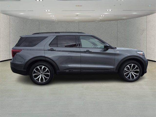 used 2022 Ford Explorer car, priced at $27,351