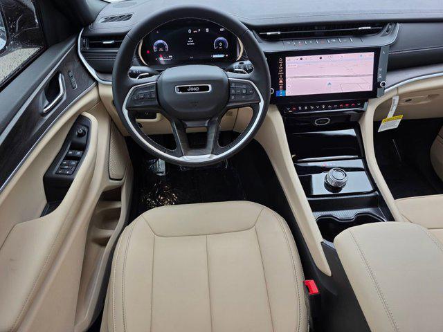 new 2026 Jeep Grand Cherokee car, priced at $37,439