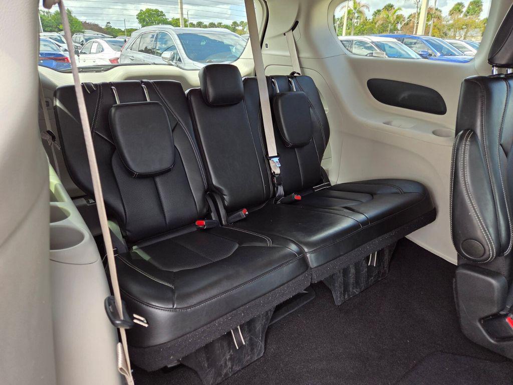 used 2024 Chrysler Pacifica car, priced at $25,993