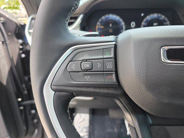 new 2026 Jeep Grand Cherokee car, priced at $38,021
