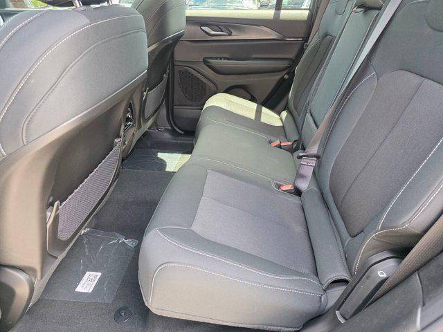 new 2026 Jeep Grand Cherokee car, priced at $38,021