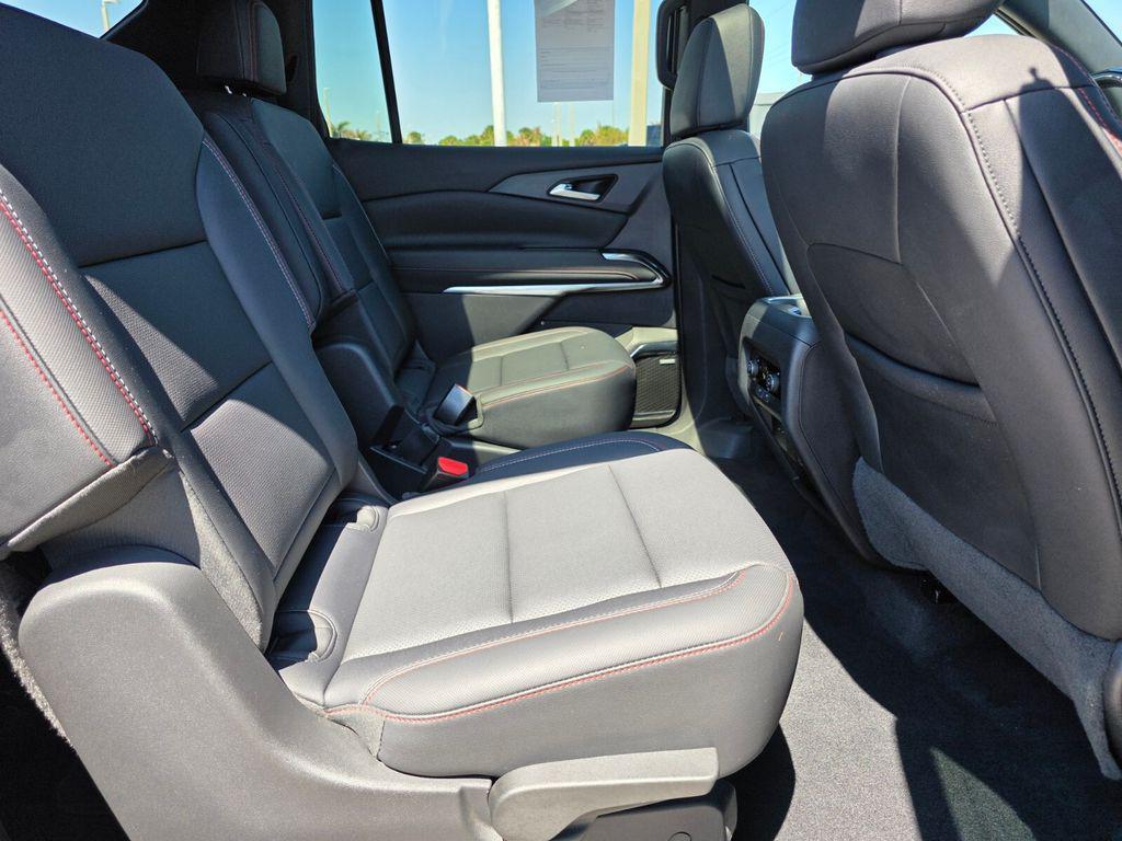 used 2024 Chevrolet Traverse car, priced at $40,993