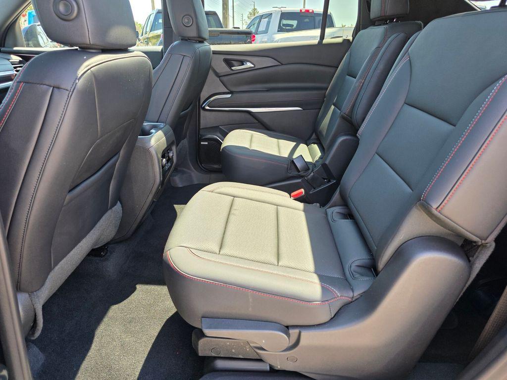 used 2024 Chevrolet Traverse car, priced at $40,993