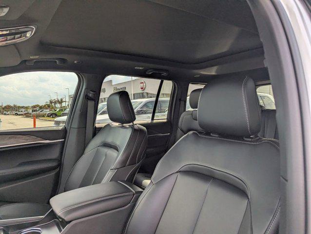 new 2026 Jeep Grand Cherokee car, priced at $42,265