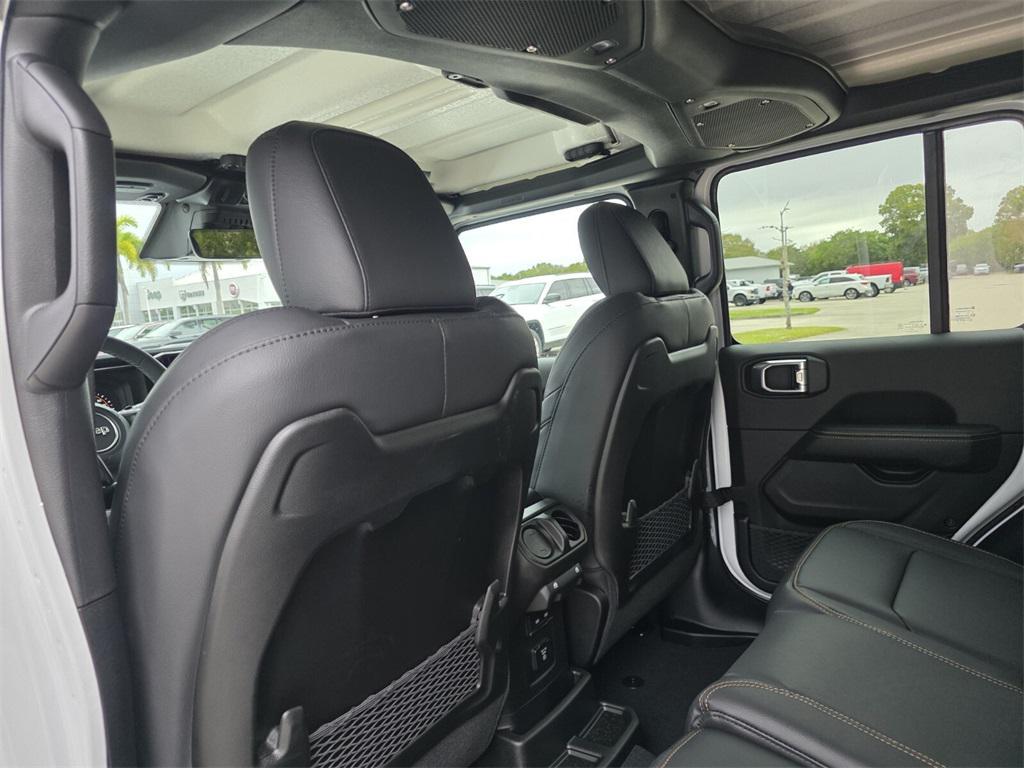 new 2026 Jeep Wrangler car, priced at $46,627