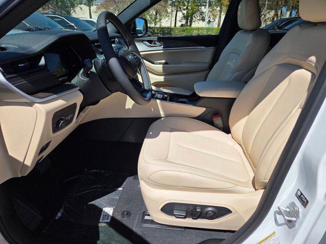 new 2026 Jeep Grand Cherokee car, priced at $37,439