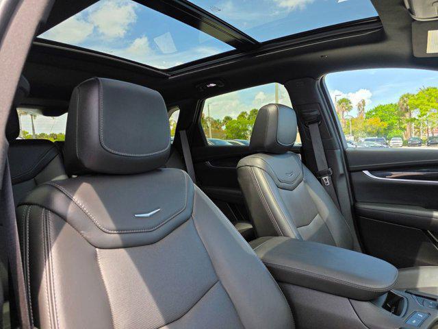 used 2024 Cadillac XT5 car, priced at $36,491