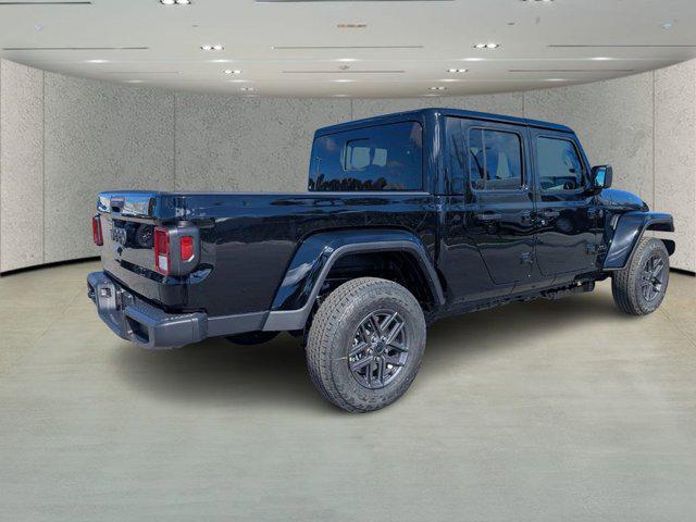 new 2026 Jeep Gladiator car, priced at $40,861