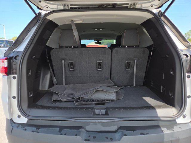 used 2021 Chevrolet Traverse car, priced at $18,991