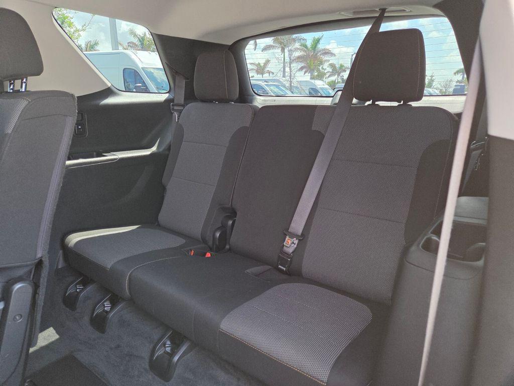 used 2021 Chevrolet Traverse car, priced at $21,077