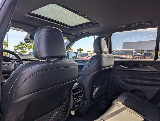 new 2025 Jeep Grand Cherokee car, priced at $37,149