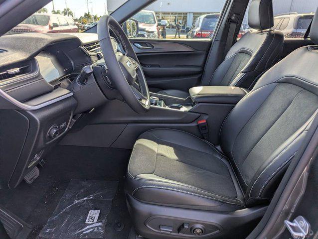 new 2025 Jeep Grand Cherokee car, priced at $36,149