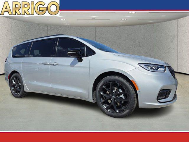 new 2026 Chrysler Pacifica car, priced at $39,974