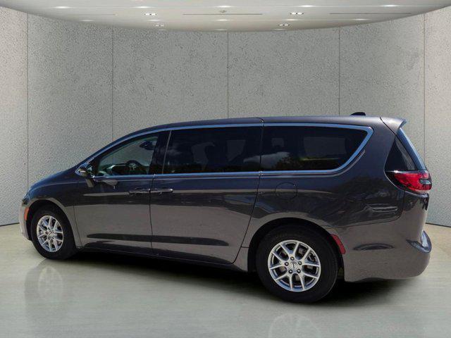 used 2023 Chrysler Pacifica car, priced at $23,762