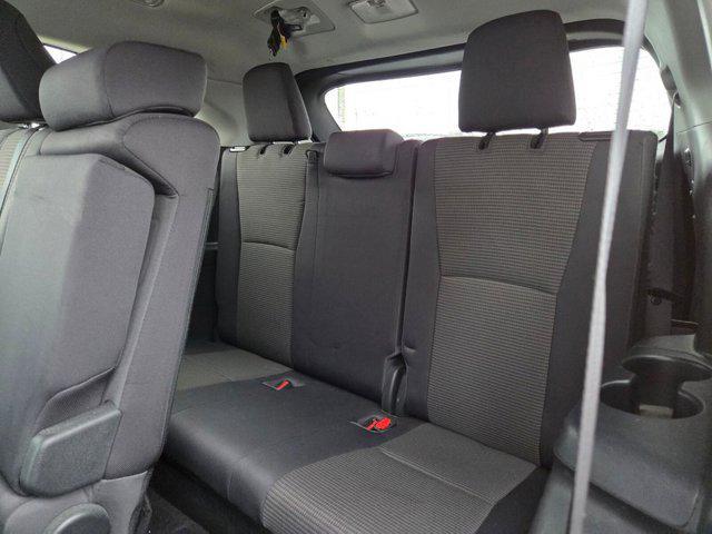 used 2023 Toyota Highlander car, priced at $30,994