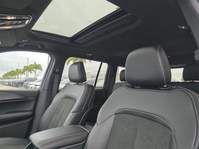 new 2025 Jeep Grand Cherokee car, priced at $36,637