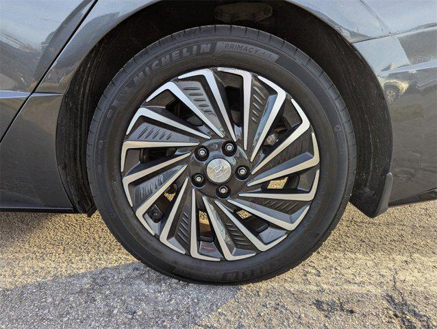 used 2022 Hyundai Sonata Hybrid car, priced at $22,431