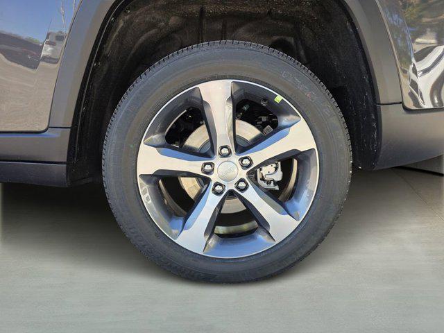 new 2026 Jeep Grand Cherokee car, priced at $42,613