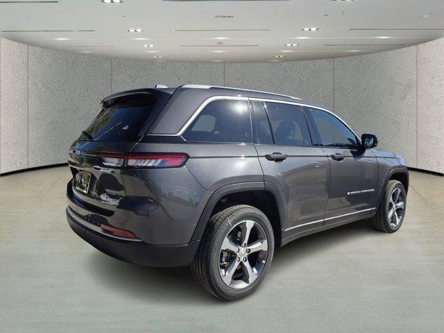 new 2026 Jeep Grand Cherokee car, priced at $42,613
