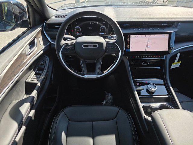 new 2026 Jeep Grand Cherokee car, priced at $42,613