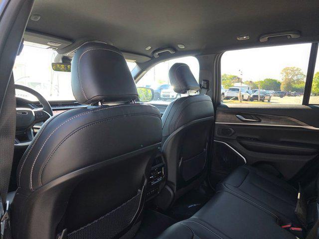 new 2026 Jeep Grand Cherokee car, priced at $42,613