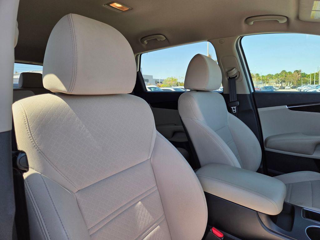 used 2020 Kia Sorento car, priced at $14,411