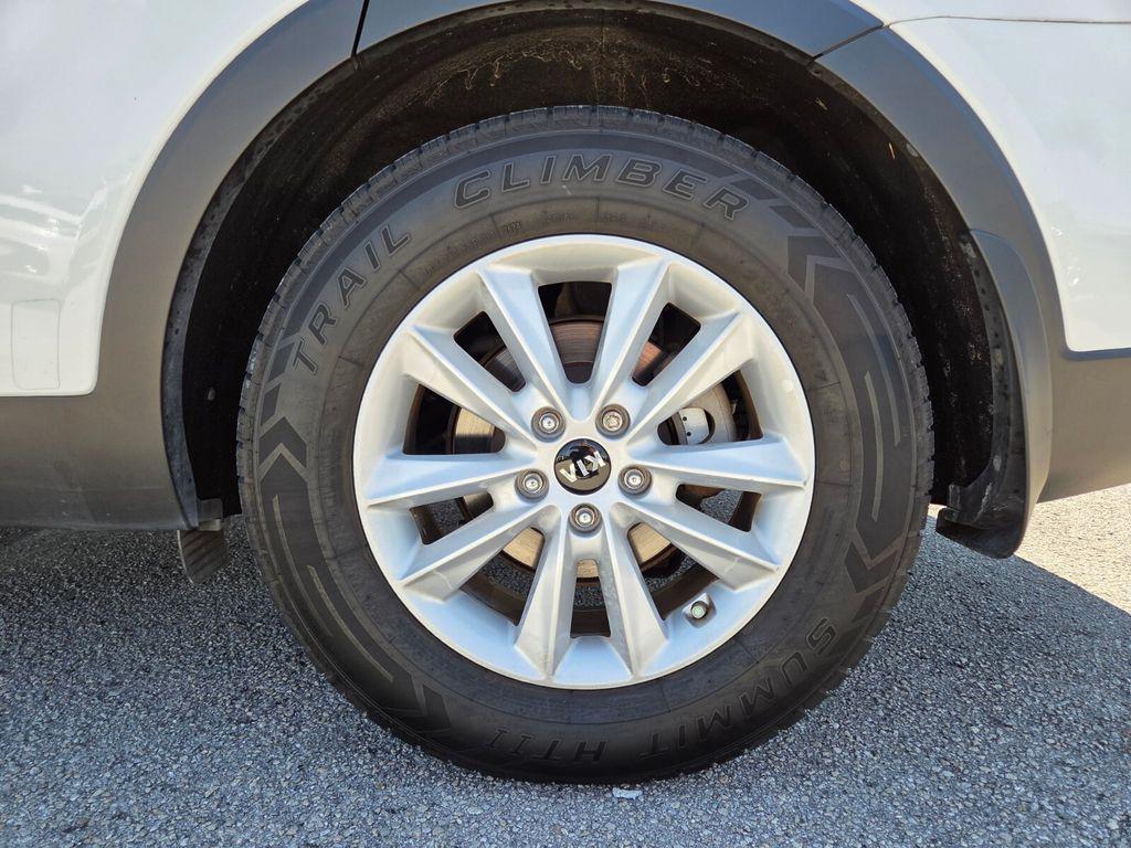 used 2020 Kia Sorento car, priced at $14,411