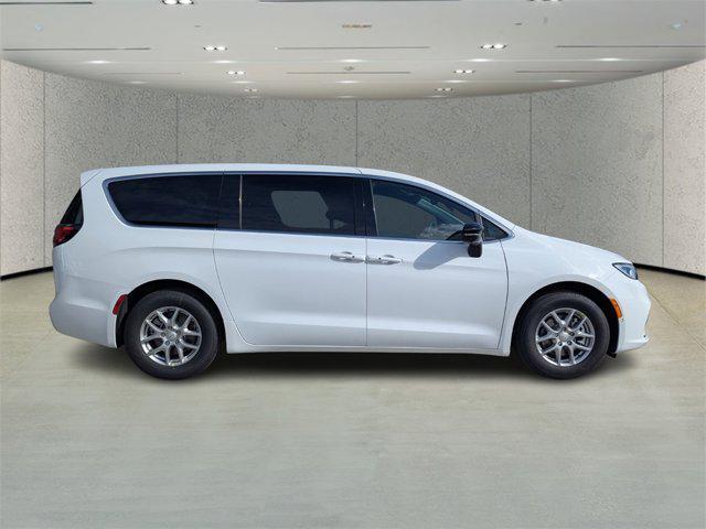 new 2026 Chrysler Pacifica car, priced at $39,192