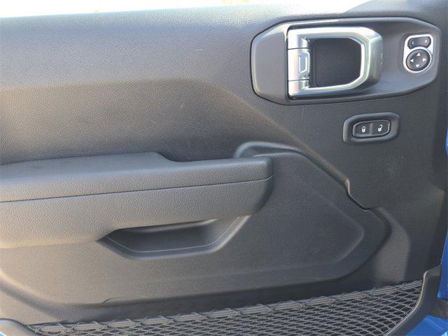 new 2026 Jeep Gladiator car, priced at $42,196